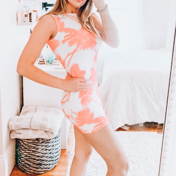 NWOT Misguided neon palm tree dress - Picture 2 of 5